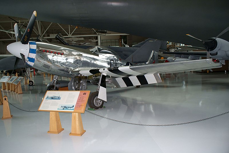 File:North American P-51D-20NA Mustang LSideFront EASM 4Feb2010 (14611188773).jpg