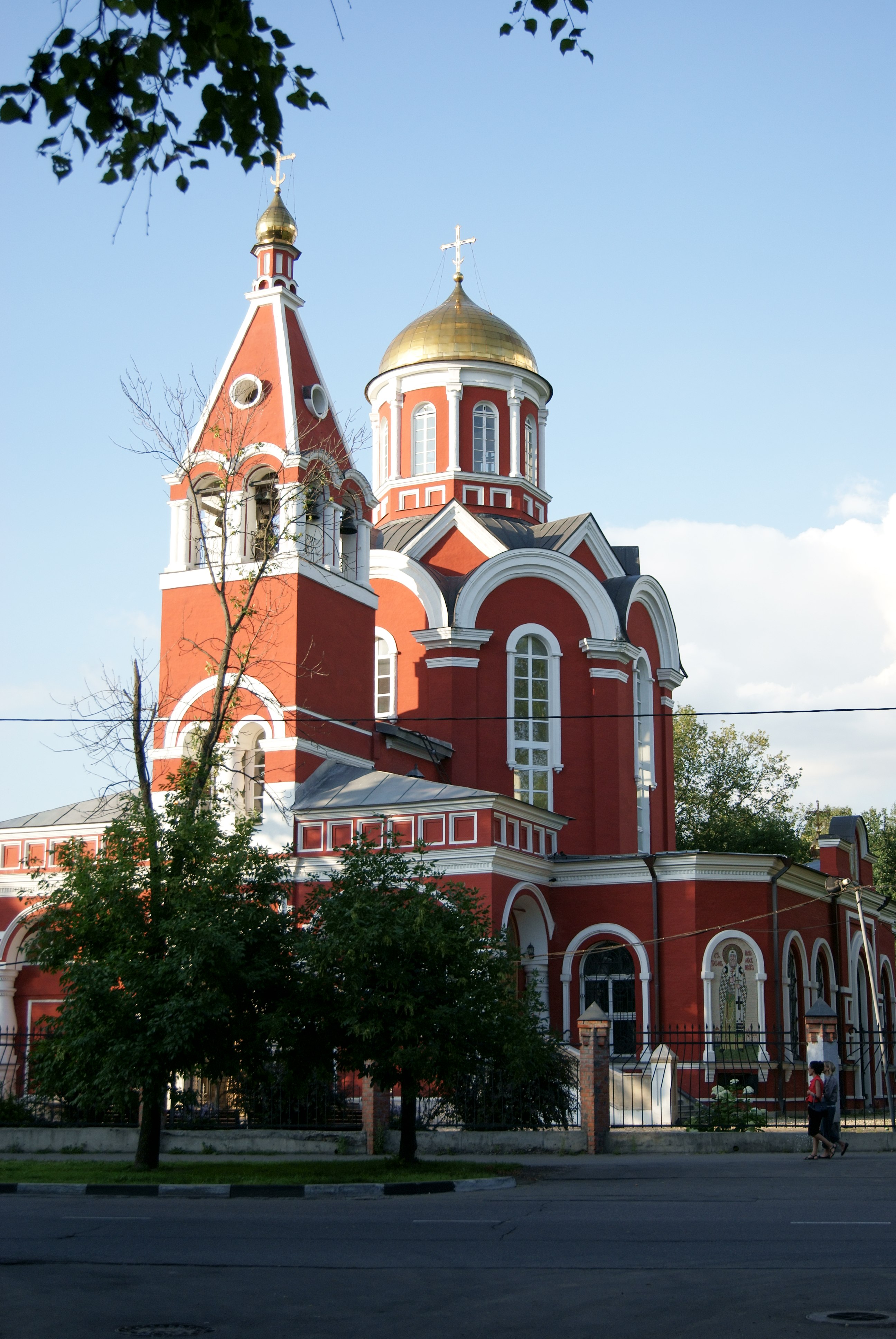 Храм на красноармейской улице. Храм в Петровском парке. Храм Благовещения Пресвятой Богородицы. Православные храмы Москвы.