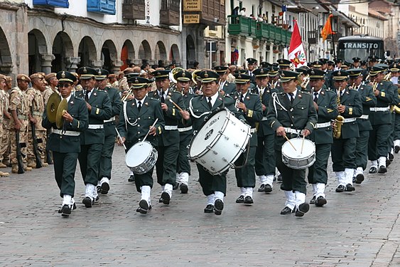 Parade zum Nationalfeiertag in Cusco Peru am 02.11.2008