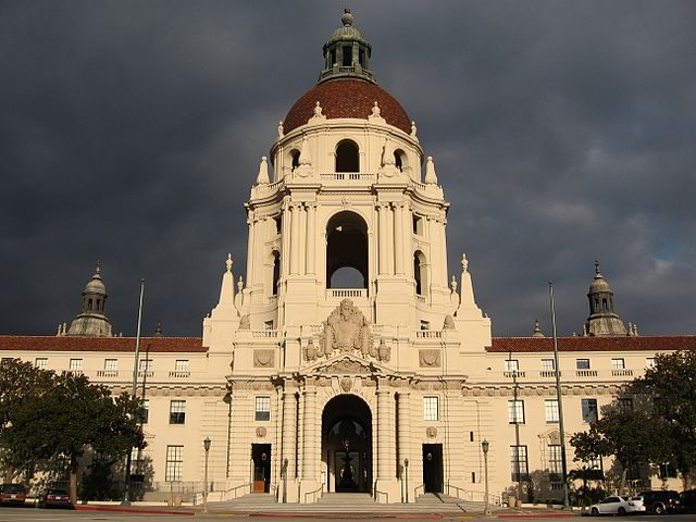 The exterior of the Pawnee government building, and several of the hallway scenes, were shot at Pasadena City Hall.