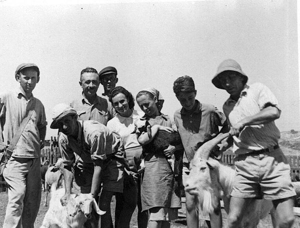 Ariel Sharon at age 14 (second from right)