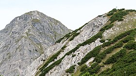 Plumsjoch aan de rechterkant en de Montscheinspitze aan de linkerkant.