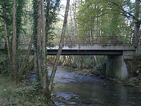 Pont de Bossy makalesinin açıklayıcı görüntüsü