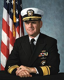 Retrato del Contralmirante de la Marina de los Estados Unidos (mitad superior) Michael C. Colley.jpg