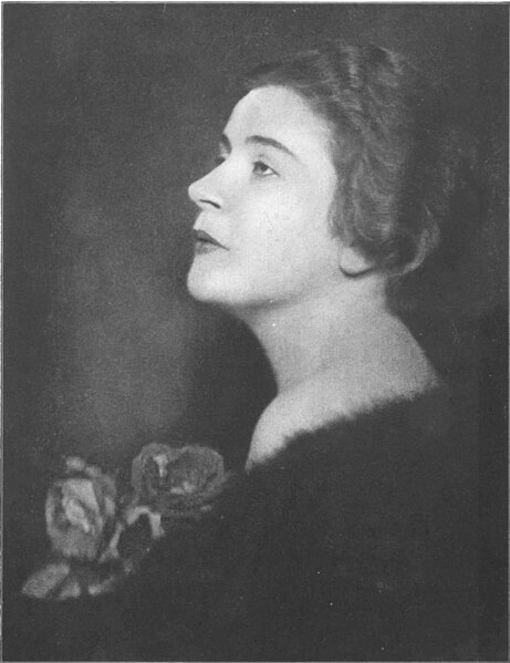 File:Portret of Giuseppina Cobelli, 1927.jpg