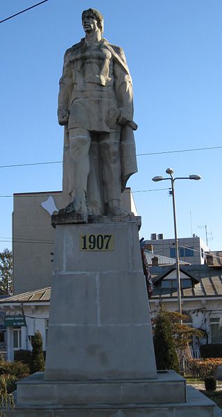 File:Pt monument 1907.jpg