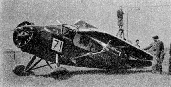 Bajan's RWD-9 during a wing folding trial.