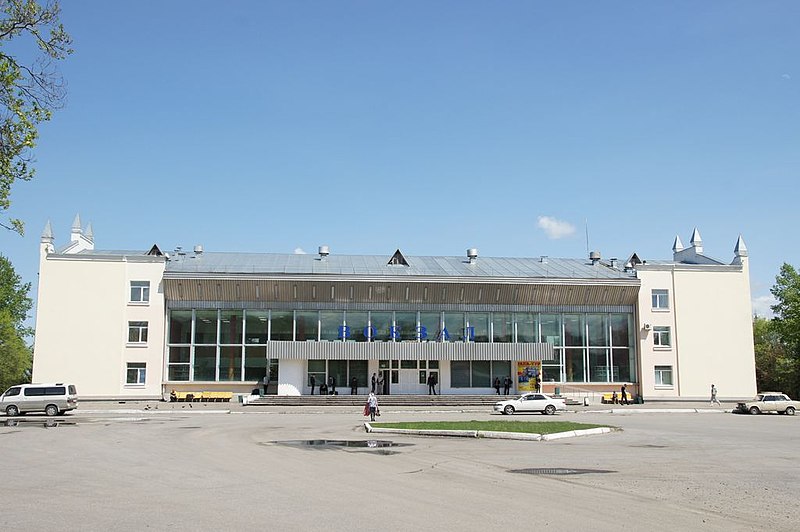 File:Railway station in Svobodny.jpg