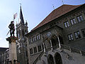 Rathaus Bern mit Brunnen.jpg