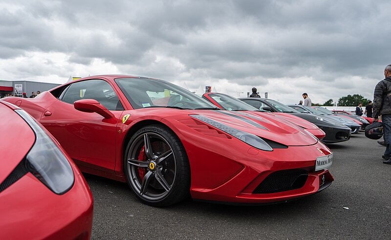 File:Red Speciale (27304502133).jpg