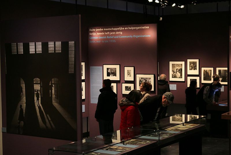 File:Roman Vishniac Exhibition - Jewish Historical Museum - Amsterdam - Photo by Persian Dutch Network - Apr 2014.jpg