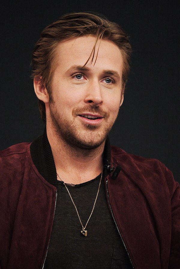 Image: Ryan Gosling x Apple Store (16459730804)