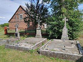 Groby przy kościele