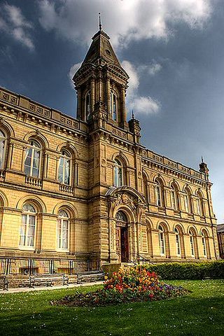 <span class="mw-page-title-main">Victoria Hall, Saltaire</span>