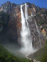 Водопад меры. Водопад Канайма Венесуэла. Водопад Анхель в Южной Америке. Водопад сальто Анхель Венесуэла. Водопад Кукенан.