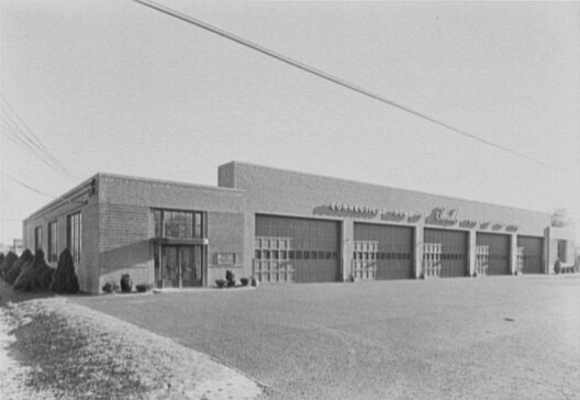 File:Schaefer Brewing Company of Connecticut, Fairfield, Connecticut. LOC gsc.5a05896 (cropped).tif