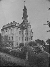 Holy Names Academy at Seventh and Jackson, pictured here in 1905 Seattle (1905) - Academy of the Holy Names.jpg
