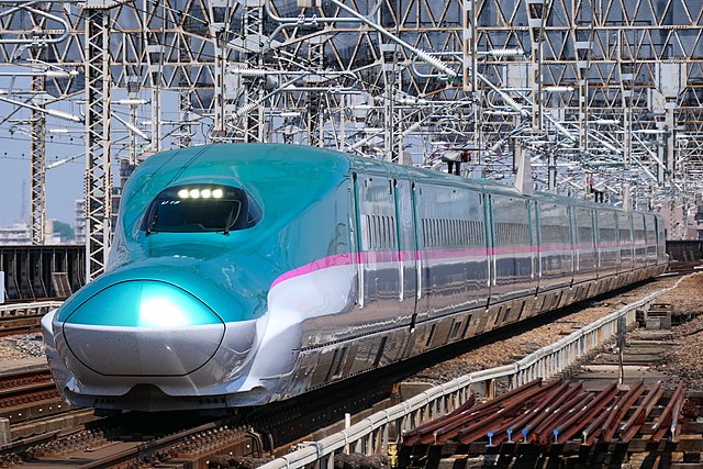 Category:Shinkansen E5 - Wikimedia Commons