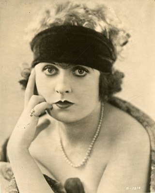 <span class="mw-page-title-main">Ruth Hiatt</span> American actress (1906–1994)