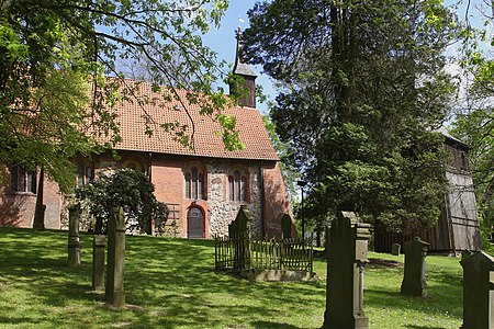 Sinstorfer Kirche und Friedhof 2
