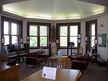The second floor reading room of the Southold Free Library Southold Free Library second floor reading room.JPG