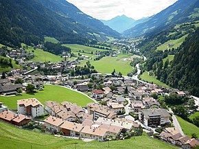 St. Leonhard in Passeier - Südtirol, Italy.jpg