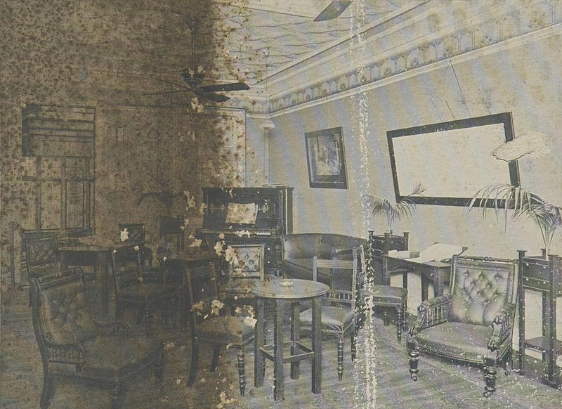 File:StateLibQld 1 246589 Sitting room in Vallely's Hotel Australian, Brisbane, ca. 1910.jpg