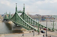 Fájl:Szabadság_Bridge_2010.JPG