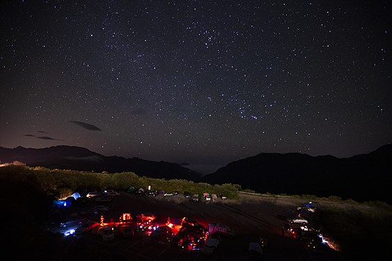 Sky full with stars light in Taroko National Park Photograph: User:Hojong Lin
