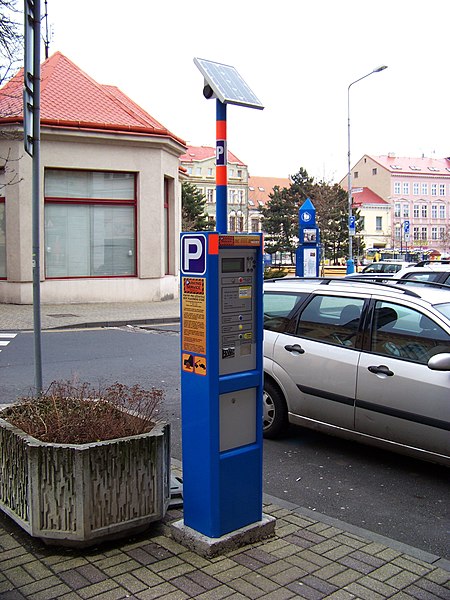 File:Teplice, Benešovo náměstí, parkovací automat.jpg