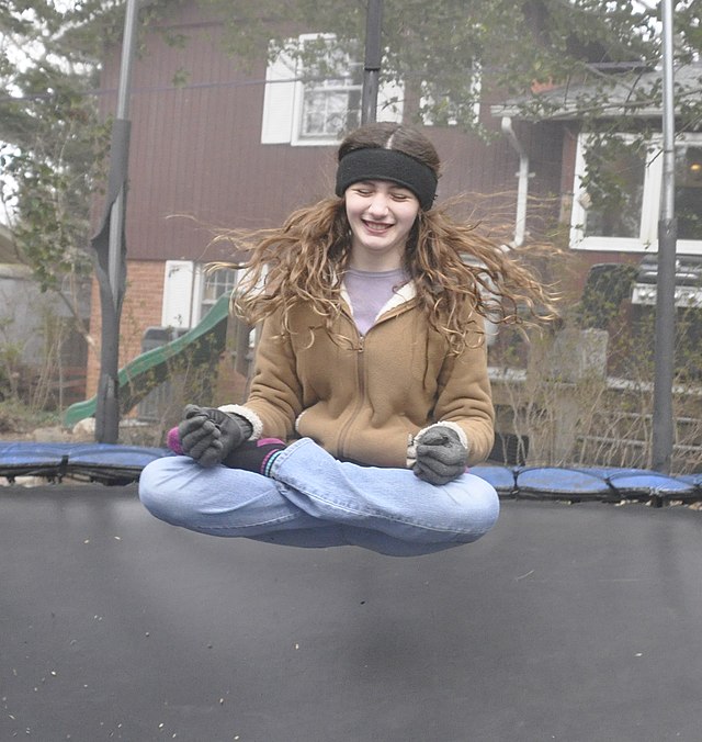 Trampoline певица