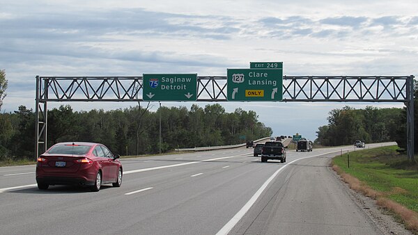 Southbound I-75 at the northern terminus of US 127 near Grayling, Michigan