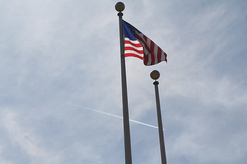 File:US Flag on flagpole.jpg