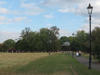 How to get to Clapham Common with public transport- About the place