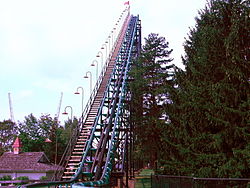 Viper 3 Lift Hill.JPG