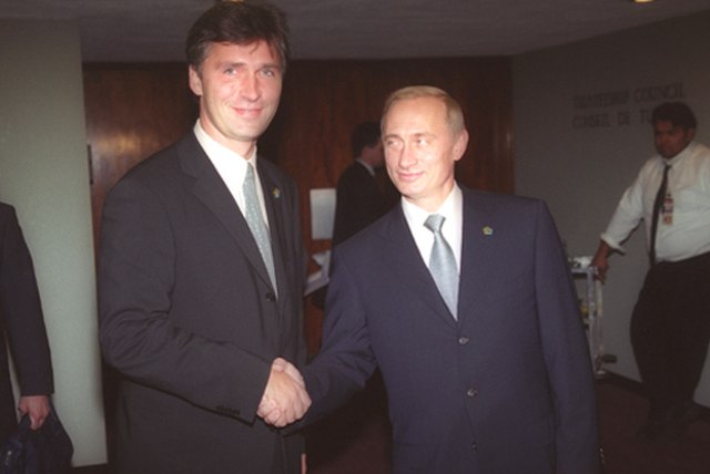Stoltenberg with Russian president Vladimir Putin in New York City, 2000