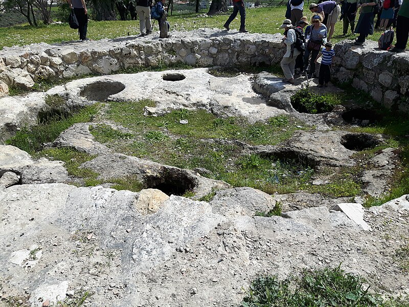 File:Wine cellars at Gibeon.jpg