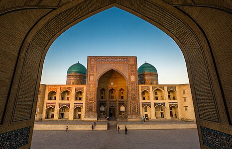 1. Mir-i-Arab madrasah, Bukhara author - Kraftabbas