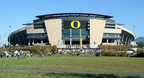 102707-Oregon-AutzenStadyum-ext.jpg