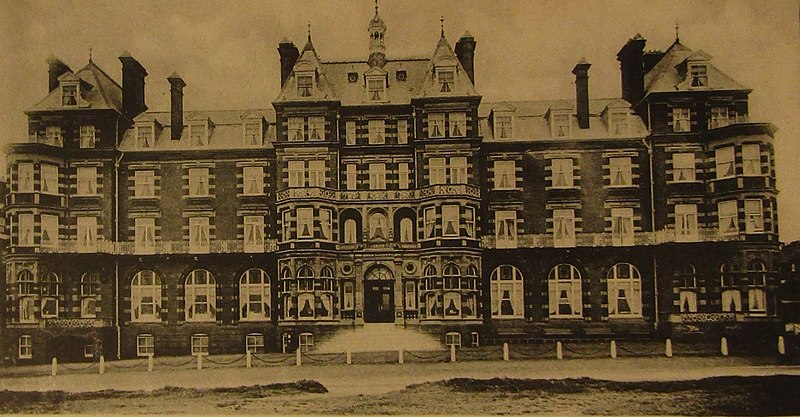 File:1903-06-13 Grand Hotel, Runton Road, Cromer.jpg