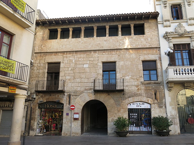 File:190 Casa Macià, c. Cort 16 (Vilafranca del Penedès).jpg