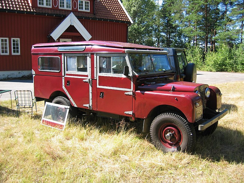 File:1957 Land Rover Series I Station Wagon front q.jpg