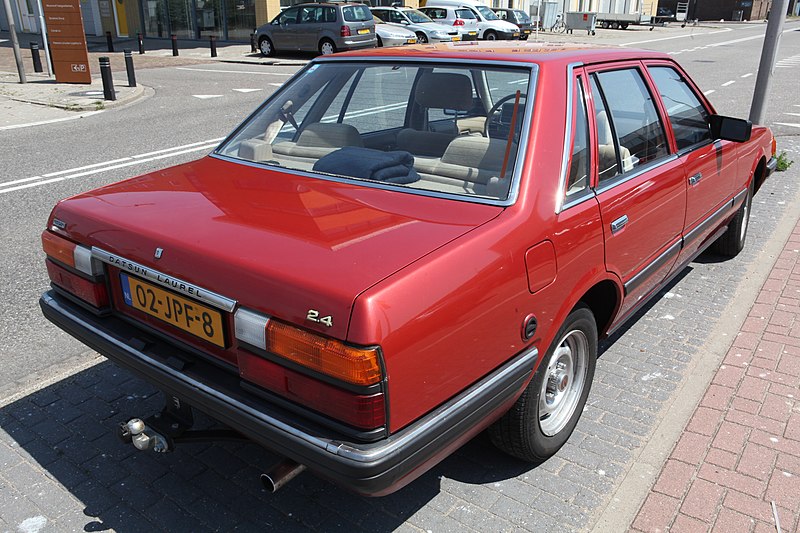 File:1982 Datsun Laurel 2400 (1).jpg