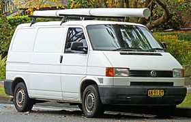 1999 Volkswagen Transporter (70) 2.0 SWB van (2011-04-28) 01.jpg