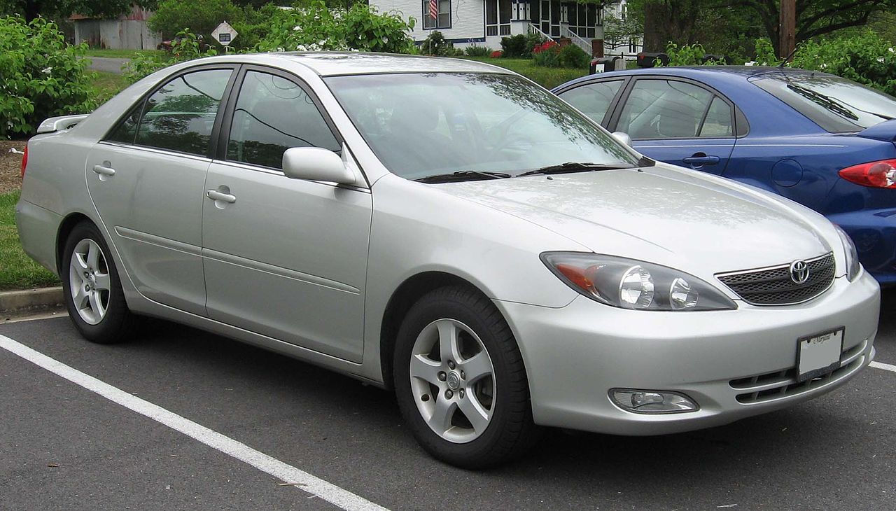 Image of 2002-04 Toyota Camry SE