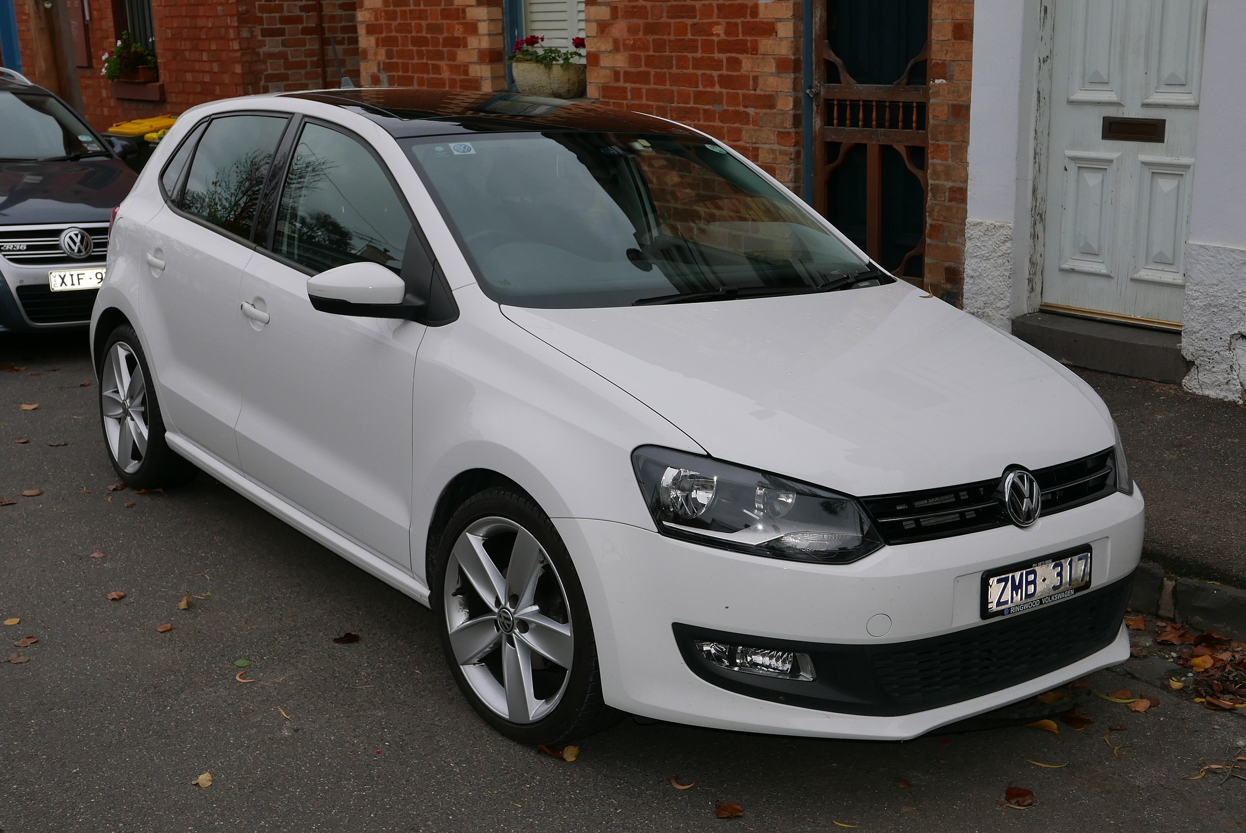 File:2012 Volkswagen Polo (6R MY13) 77TSI Comfortline 5-door