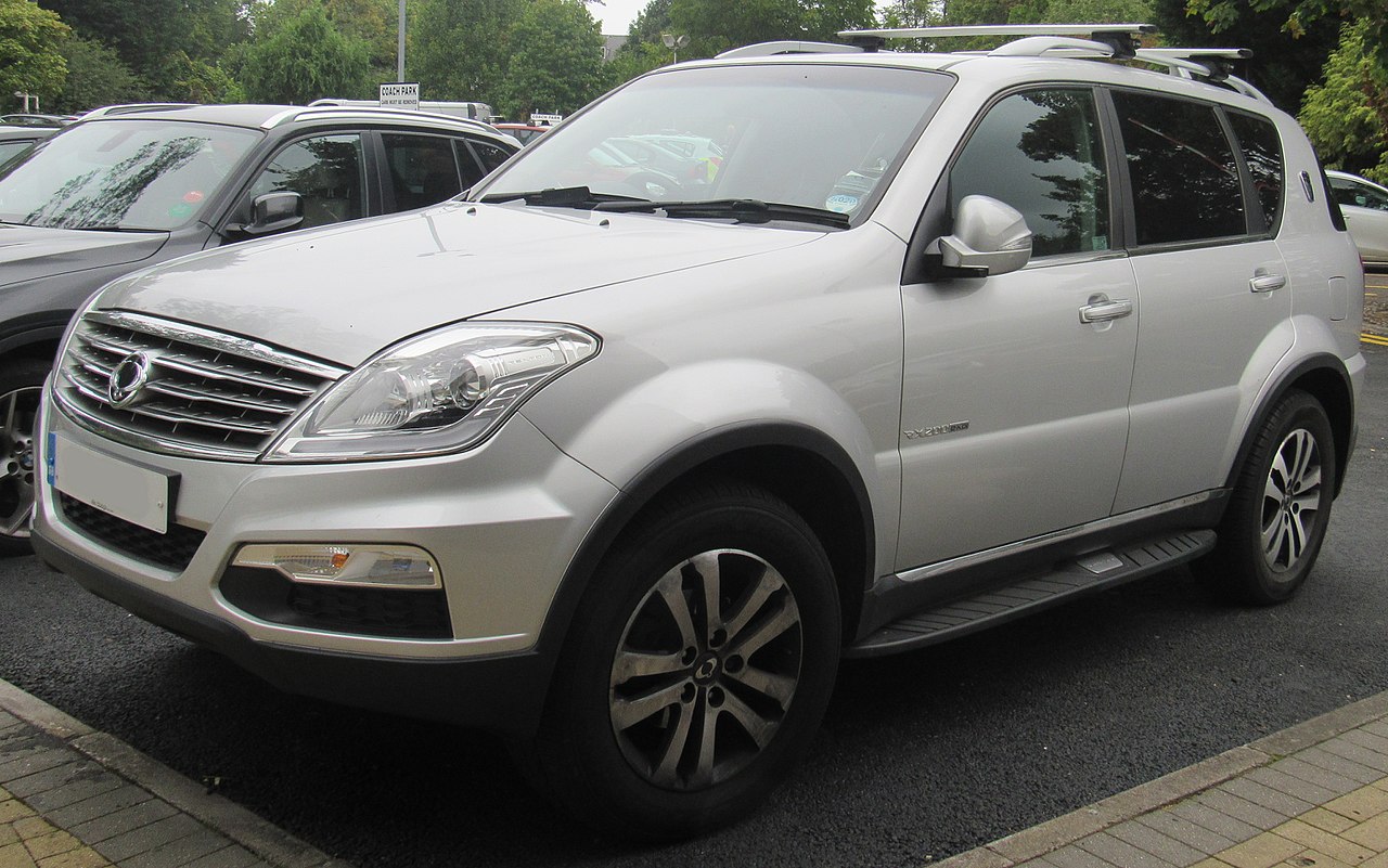 Image of 2014 Ssangyong Rexton EX 2.0 Front