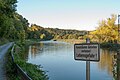 Deutsch: Stausee im Naturschutzgebiet Reiherhalde zwischen Sindringen und Ohrnberg. Von hier führt ein Stollen zum Wasserkraftwerk Ohrnberg aus südöstlicher Richtung gesehen.