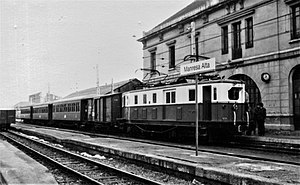 El 20 de gener de 1985 va arribar, per primer cop, una locomotora d'aquesta sèrie a l'estació de Manresa Alta: va ser la històrica 304 amb un tren especial.