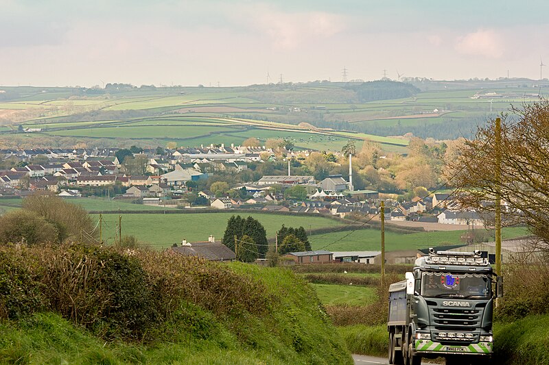 File:A 2016 G series Scania truck climbing Belle Vue Cross on the B3232 - geograph.org.uk - 5340161.jpg